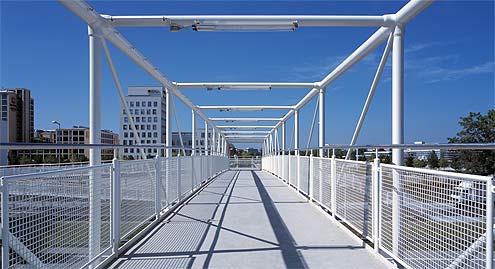 Fu&szlig;g&auml;ngerbr&uuml;cke Walter Gropius M&uuml;nchen
