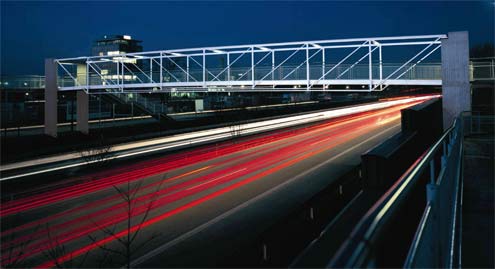 Fu&szlig;g&auml;ngerbr&uuml;cke Walter Gropius M&uuml;nchen